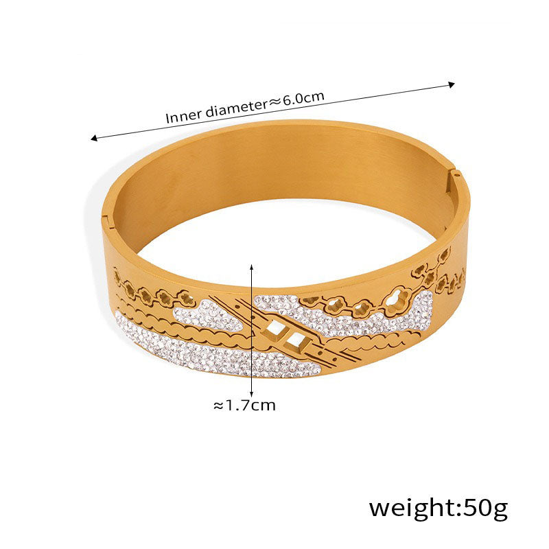 18K gold trendy and unique hollow flower and diamond design palace style bracelet