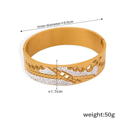 18K gold trendy and unique hollow flower and diamond design palace style bracelet