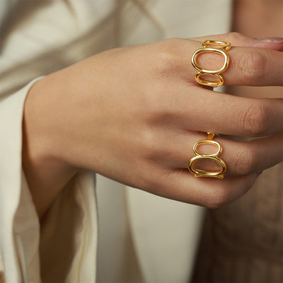 18K gold trendy simple size geometric round hollow design versatile ring