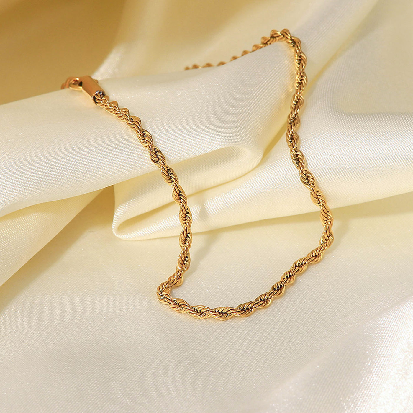 Classic fashion golden twist chain design versatile anklet - Syble's