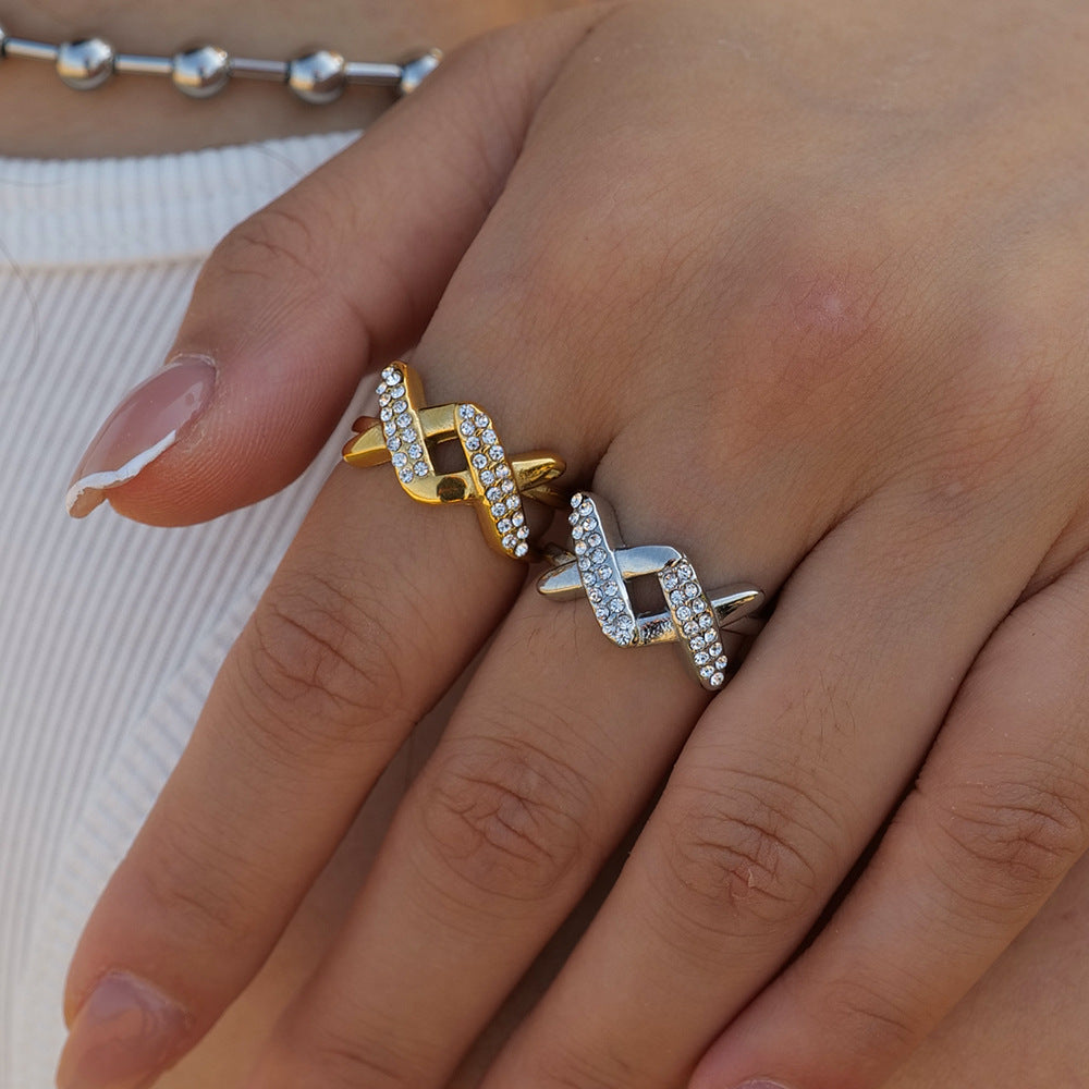 18K gold fashionable X-shaped zircon design ring