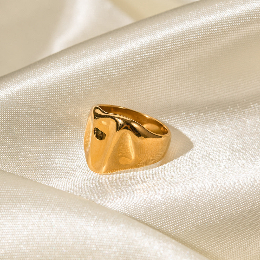 18K gold trendy simple wide hammer pattern design ring - Syble's