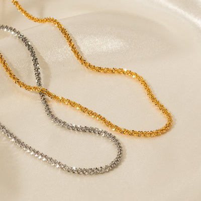 18K Gold Noble Simple Sparkling Glitter Design Necklace - Syble's