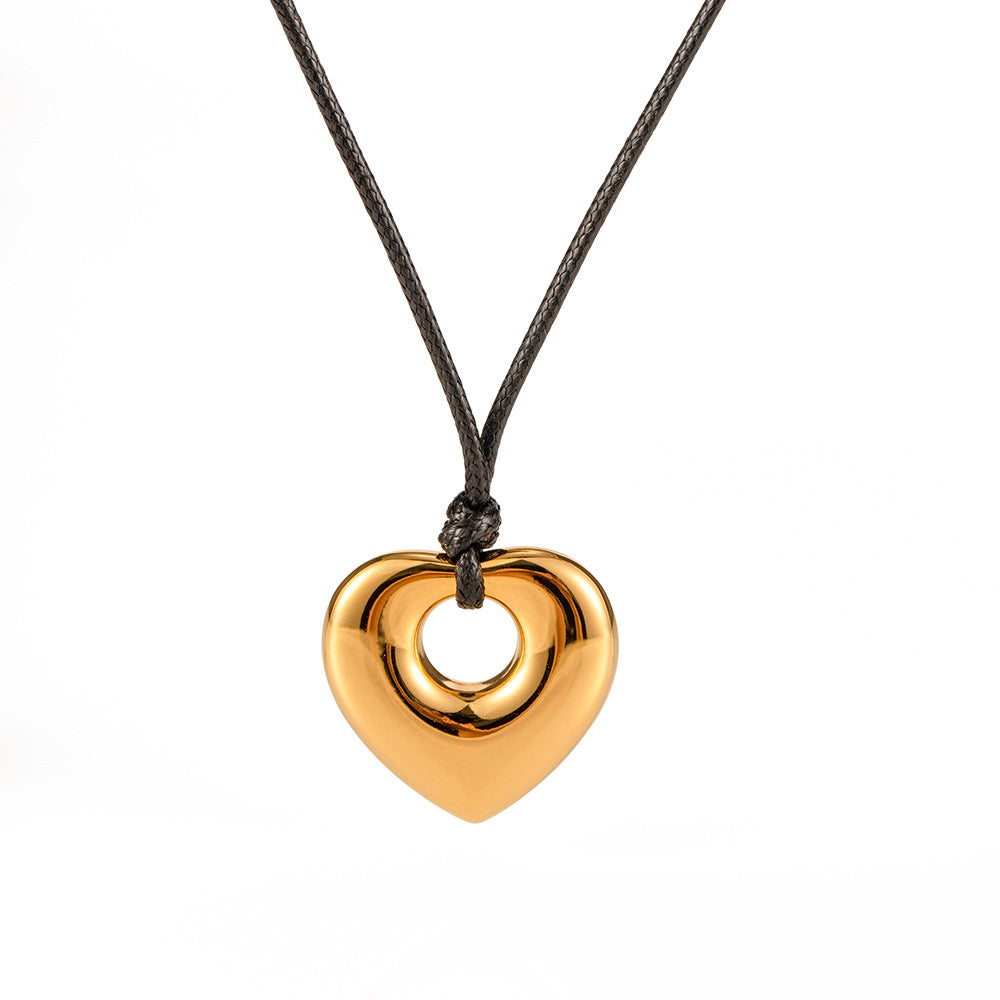 Gold Exquisite Hollow Heart Pendant Necklaceuxury Pendant Necklace - Syble's