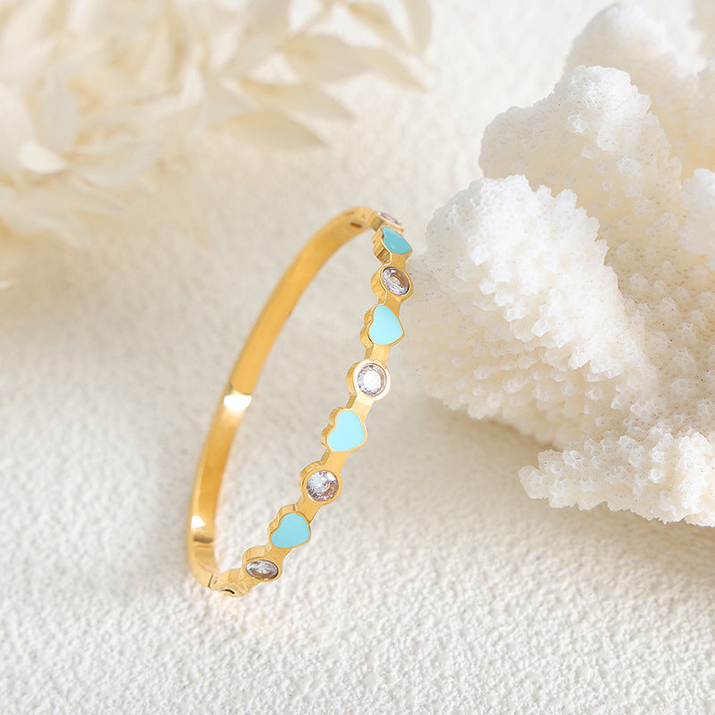 Gold Classic Fashionable Heart-Shaped design bracelet - Syble's