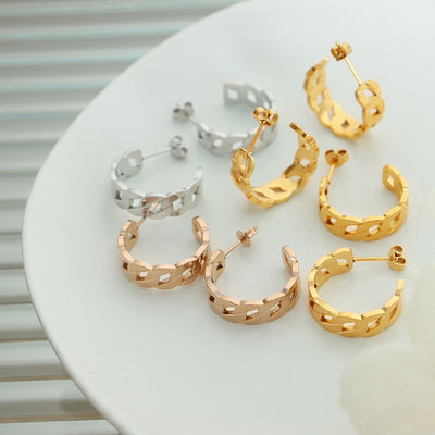 18K Gold Fashion Simple C Shape Twist Design Versatile Earrings - Syble's