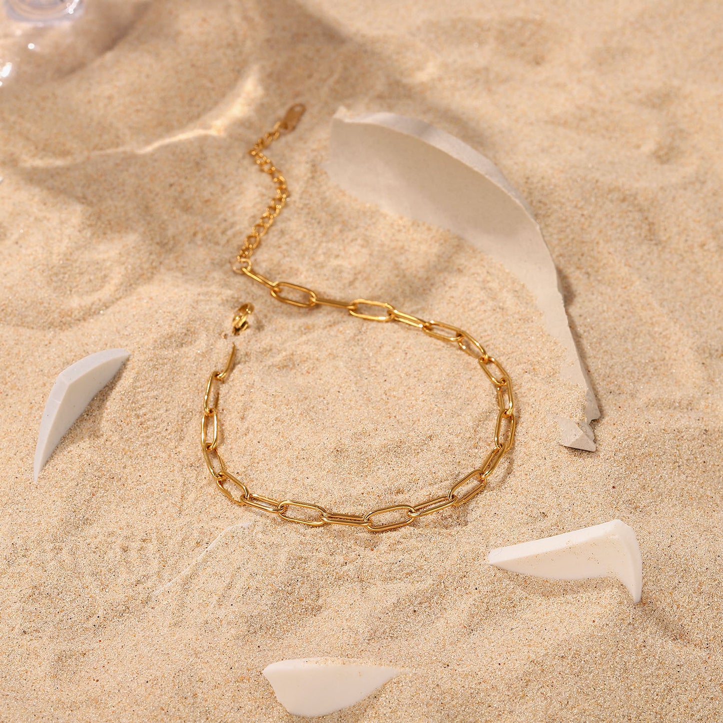 18K Gold Fashion Simple Style Paperclip Chain Design Versatile Anklet