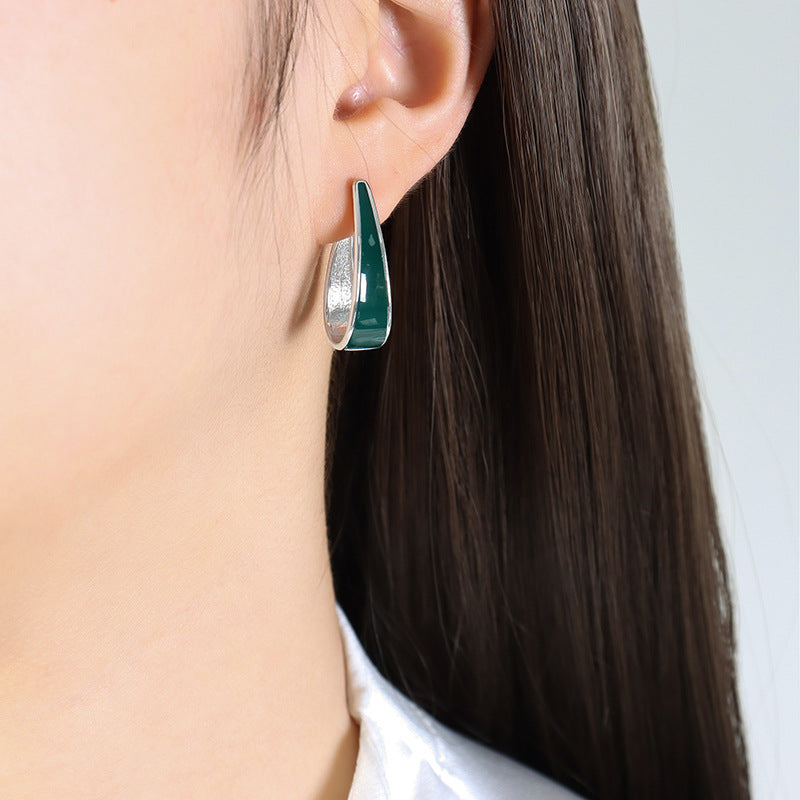 18K Gold Classic Simple Geometric U Shape Design Versatile Earrings