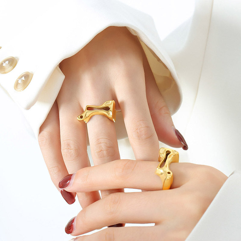 18K gold fashionable and personalized geometric special-shaped hollow design ring