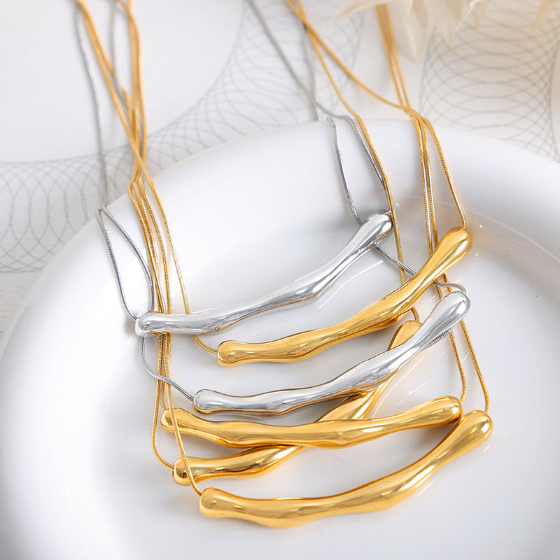 18K gold noble simple irregular joint shape design light luxury style necklace