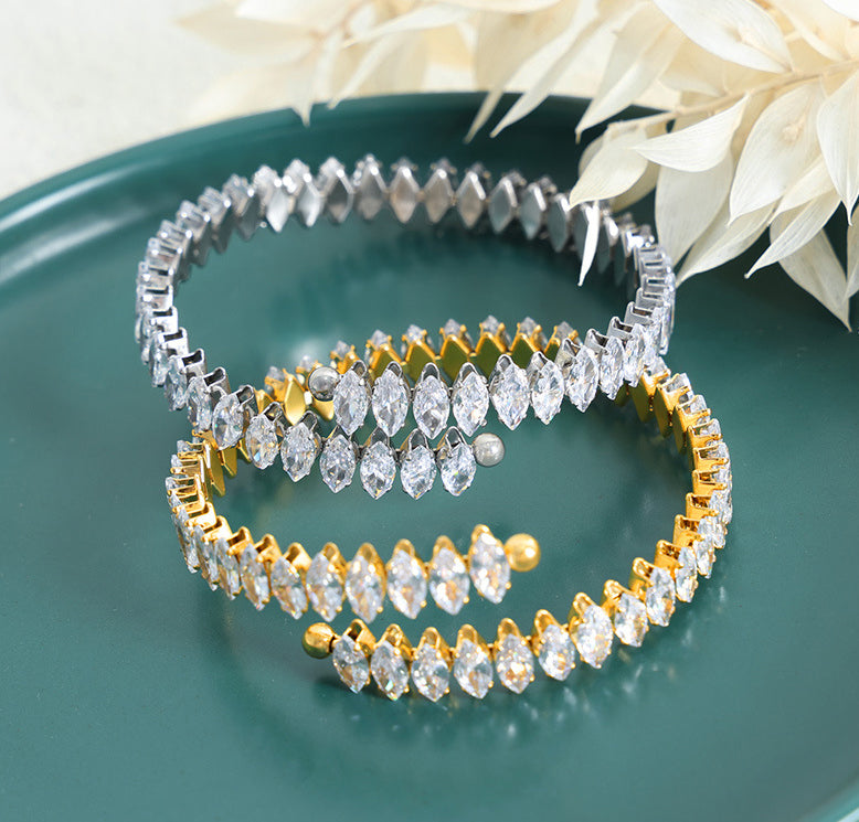 18K gold exquisite and dazzling zircon design bracelet - Syble's