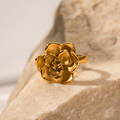 18K gold fashionable camellia design ring - Syble's