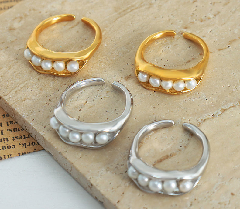 18K gold novel and fashionable pod-shaped inlaid pearl design light luxury style ring