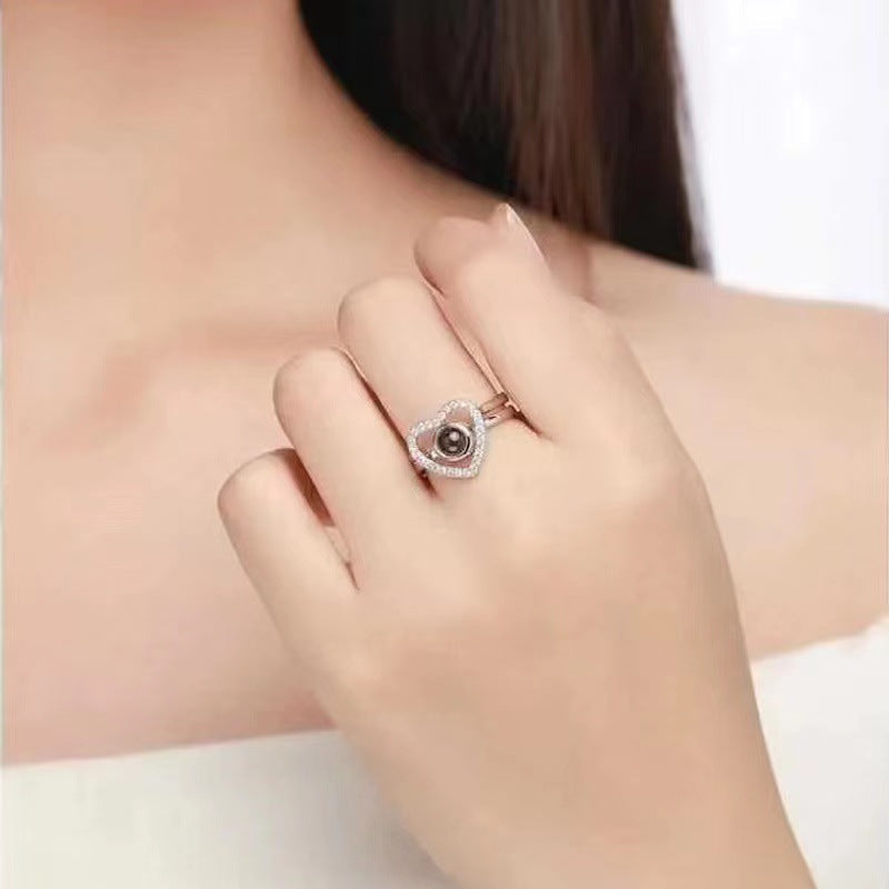 Exquisite and noble heart-shaped two-in-one diamond projection ring