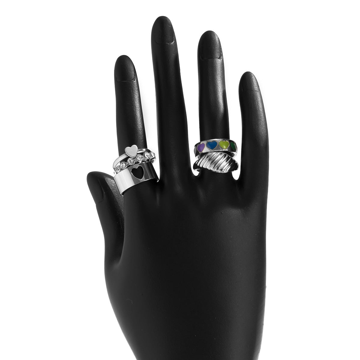 Fashion statement heart-shaped openwork diamond ring