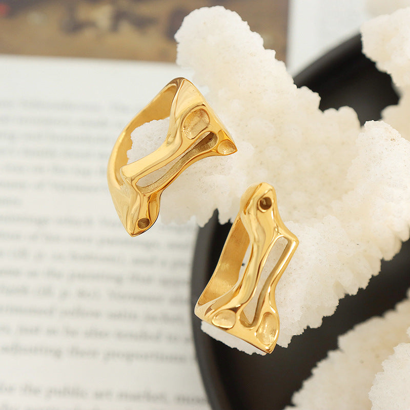 18K gold fashionable and personalized geometric special-shaped hollow design ring - Syble's