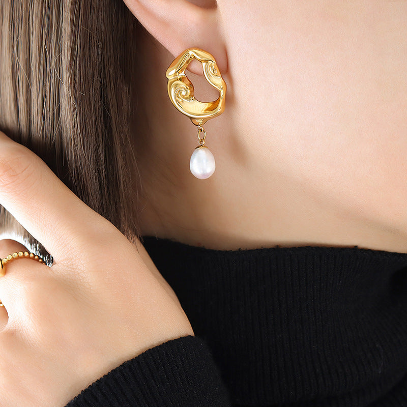 18K Gold Fashion Personality Symmetrical Geometric Texture Matching Pearl Design Versatile Earrings - Syble's