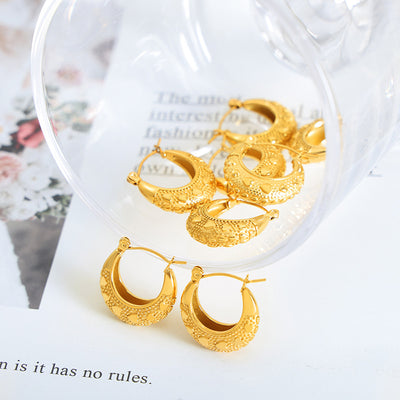 18K Gold Novelty and Fashionable Ring Embellished with Heart Design Versatile Earrings - Syble's