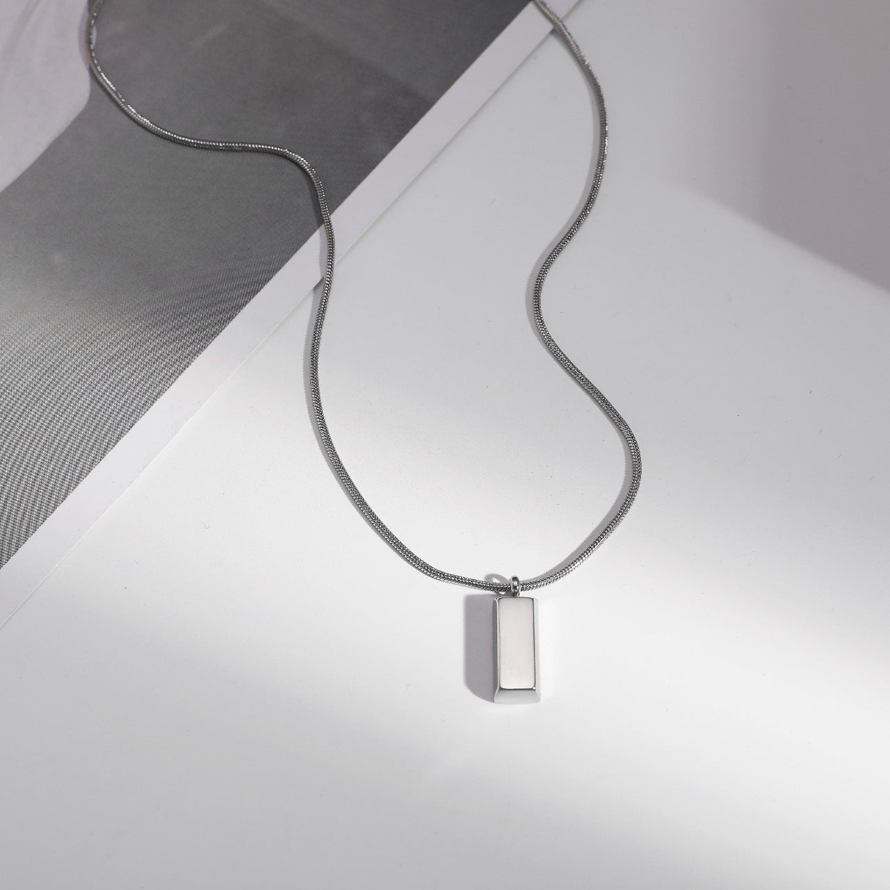 Minimalist cold style silver brick design pendant necklace - Syble's