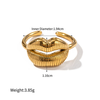 18K gold novel and trendy lip pattern design ring - Syble's