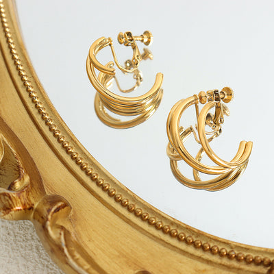 18K Gold Simple and Atmospheric Irregular C-shaped Design Versatile Earrings - Syble's