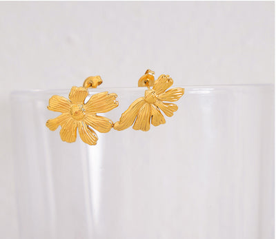 18K Gold Exquisite Trendy Daisy Design Simple Style Earrings - Syble's