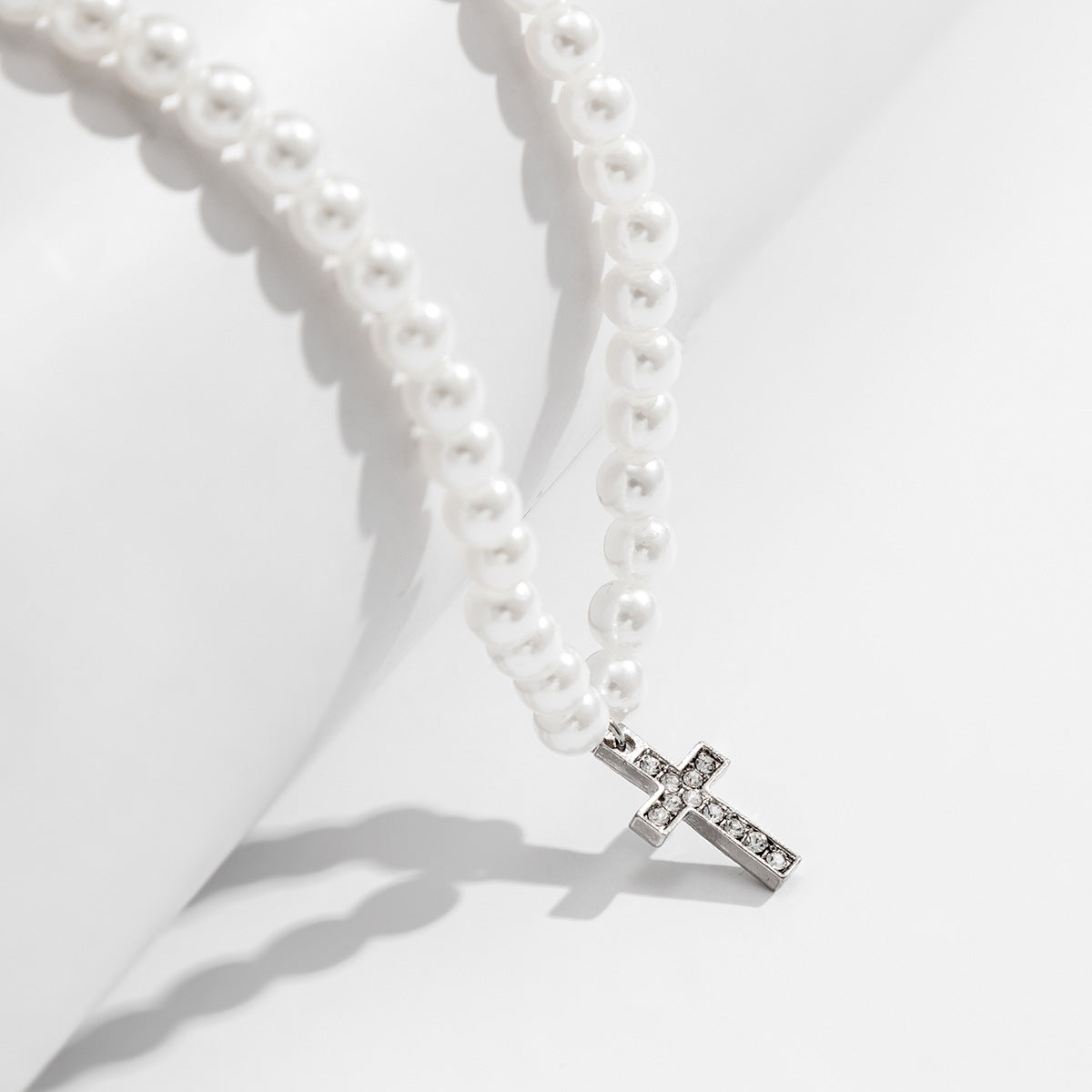 Fashionable simple hip-hop style diamond cross with pearl pendant necklace
