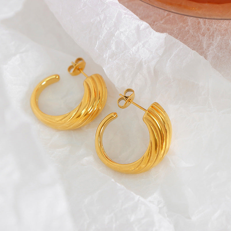 18K Gold Fashion Simple C Shape Earrings with Thread Design Versatile
